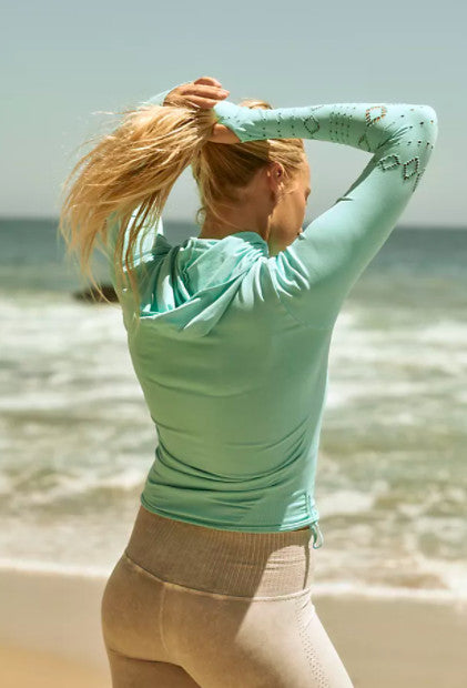 Hot Turquoise